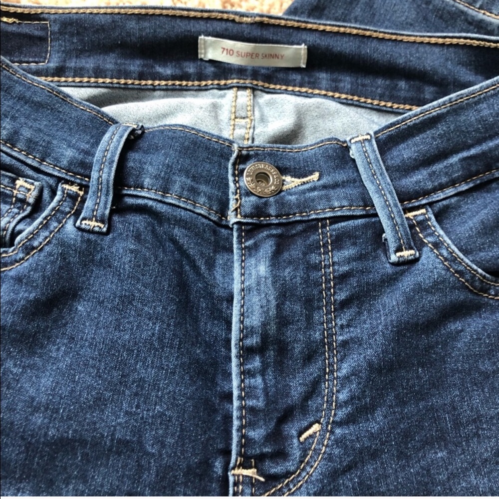710 Levi’s Jeans - Picture 2 of 5